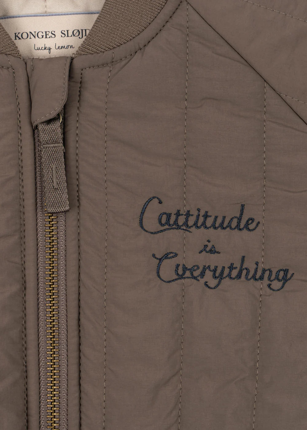 Juno Bomberjakke, Valnød