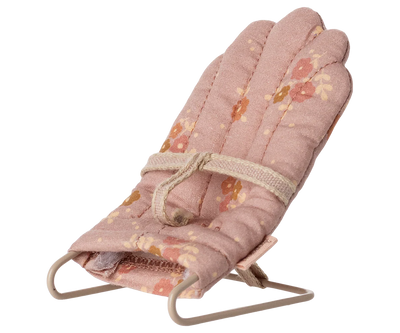 Skråstol til mus, Rosa m. blomster