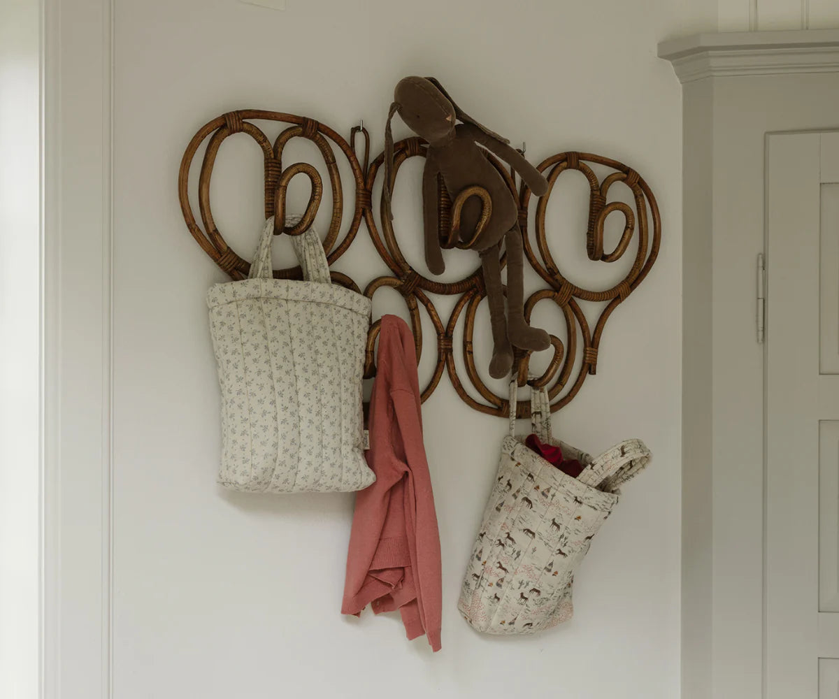 Mulepose, Madelaine
