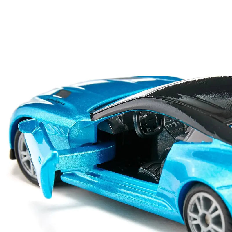 BIL ASTON MARTIN SUPERLEGGERA 1582