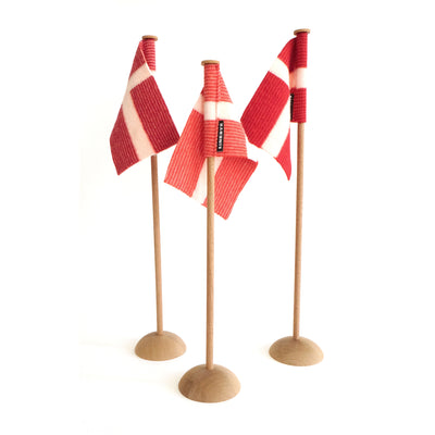 Linedyr bordflag, Dansk